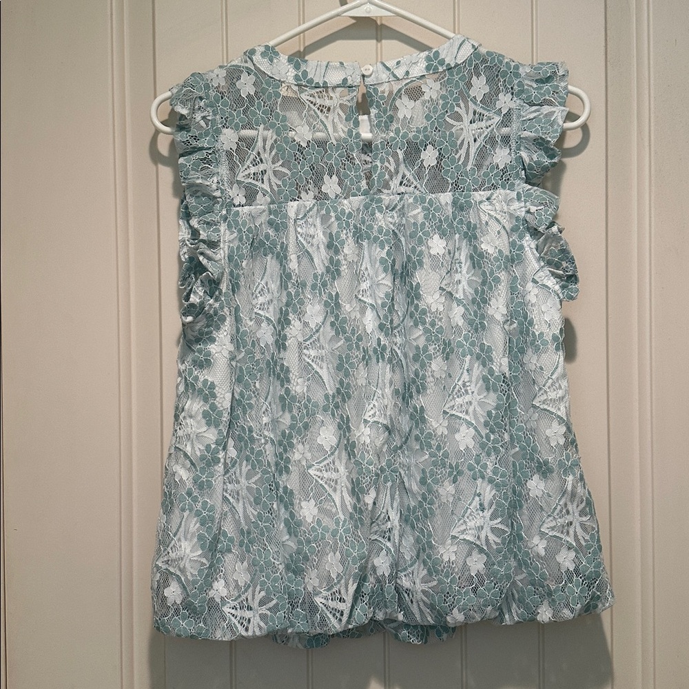 NWOT Lace Top Doe & Rae - Picture 5 of 6